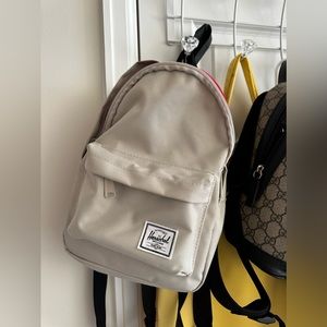 HERSCHEL SUPPLY CO. CLASSIC MINI BACKPACK